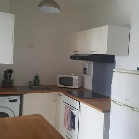 Centre Vannes Logement 3 Pieces Avec Parking Apartment